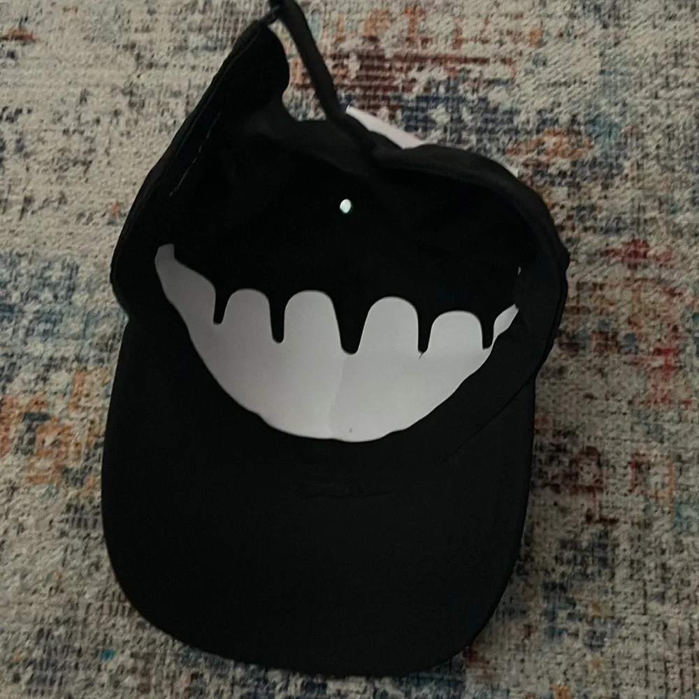 Timmy Hilfiger black cap - Picture 3 of 6
